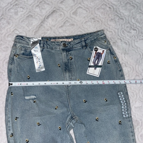 Mom Jean style/ Hi-waist loose mom Jean size 15/32 - Picture 4 of 8